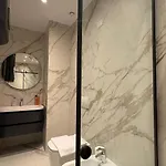 Blue Boutique 4 *