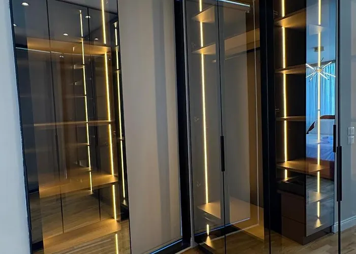 Blue Boutique 4 *